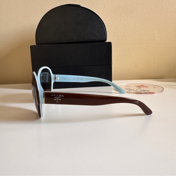 S⭕️LD Prada Sunglasses - Picture 7 of 13